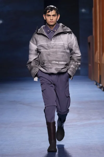 Look 37